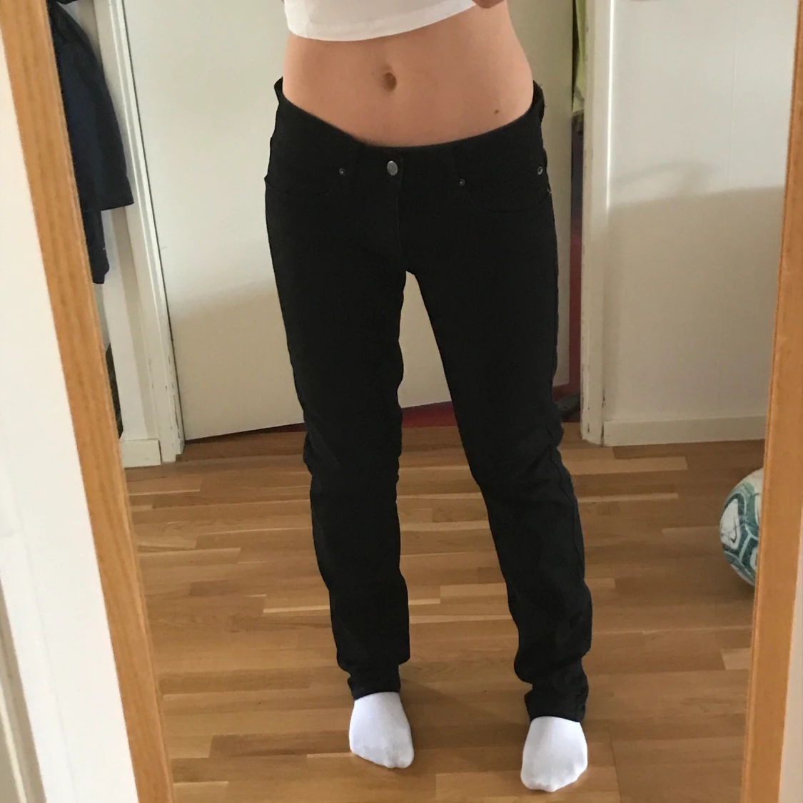 Lågmdiajde straight jeans