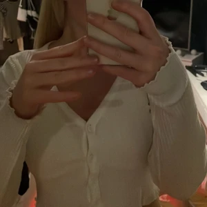 Ginatricot - En jätte gullig topp från Gina tricot i storlek s