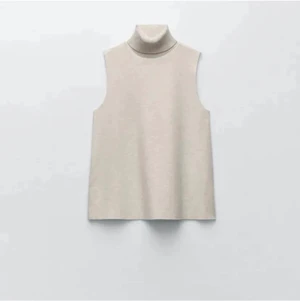 Zara tröjan  - Tröjan är i perfekt skick med lappar kvar!   