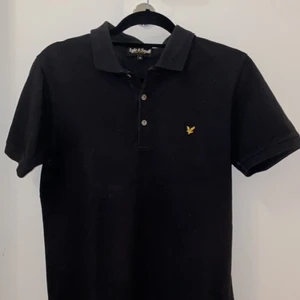 Lyle&Scott T-shirt - T-shirt för herr i storlek M, i bra skick