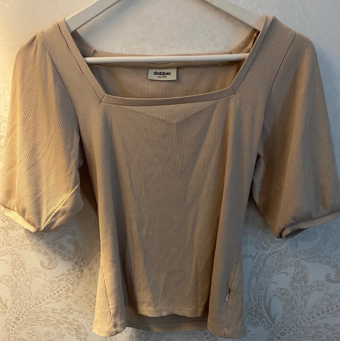 Beige topp, strl S  - 91