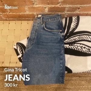 Jeans strl 38 - Raka jeans, 99% bomull, 1% elastan. Annonsen finns på Tise också. 