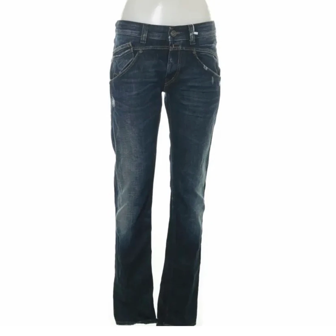 low waist jeans