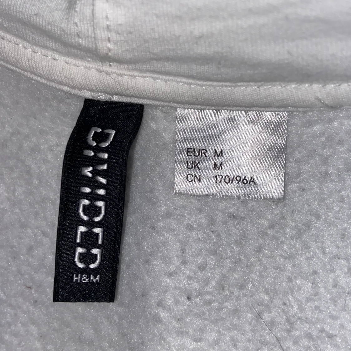 Croppad vit zip hoodie  - 91