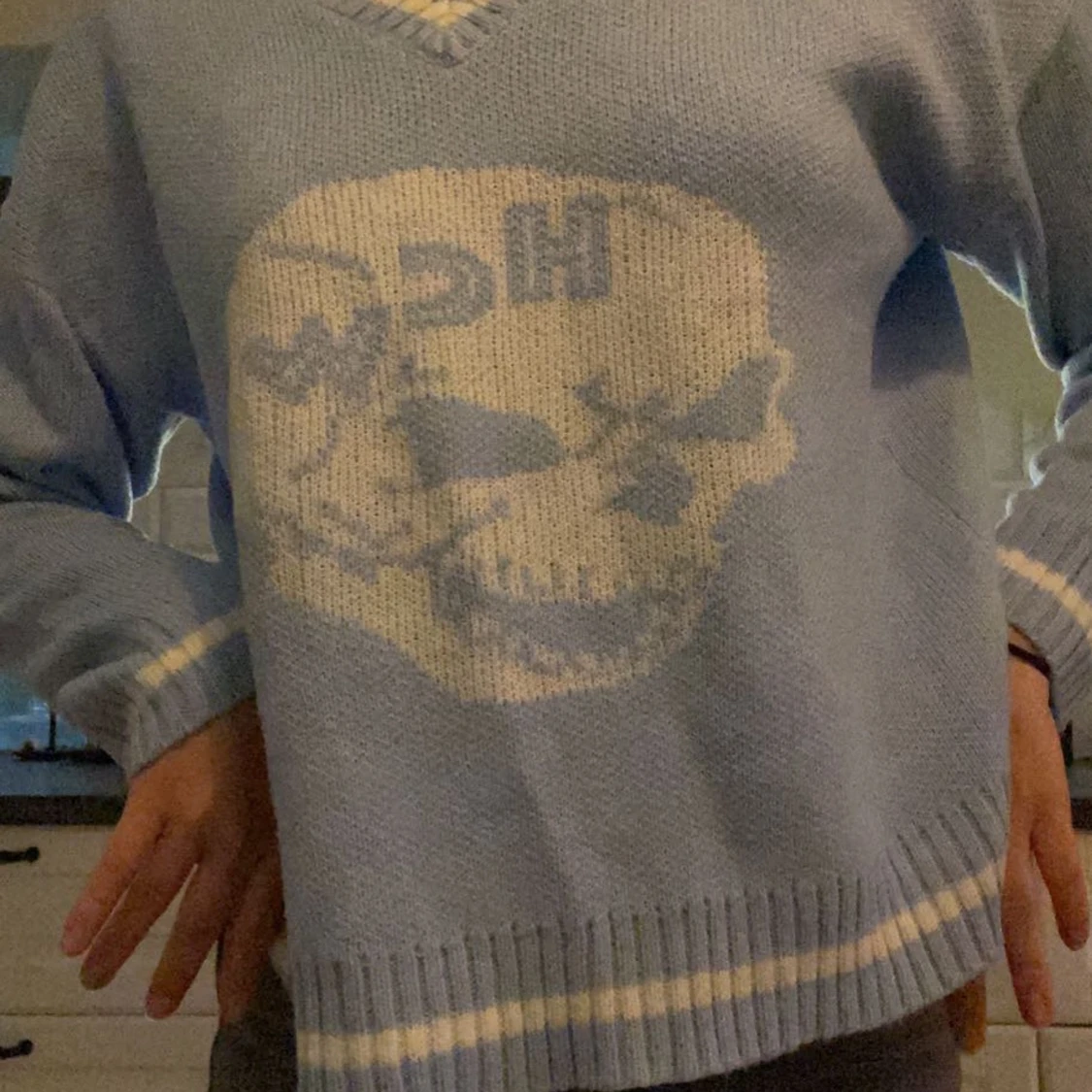 Blå stickad tröja! - 90