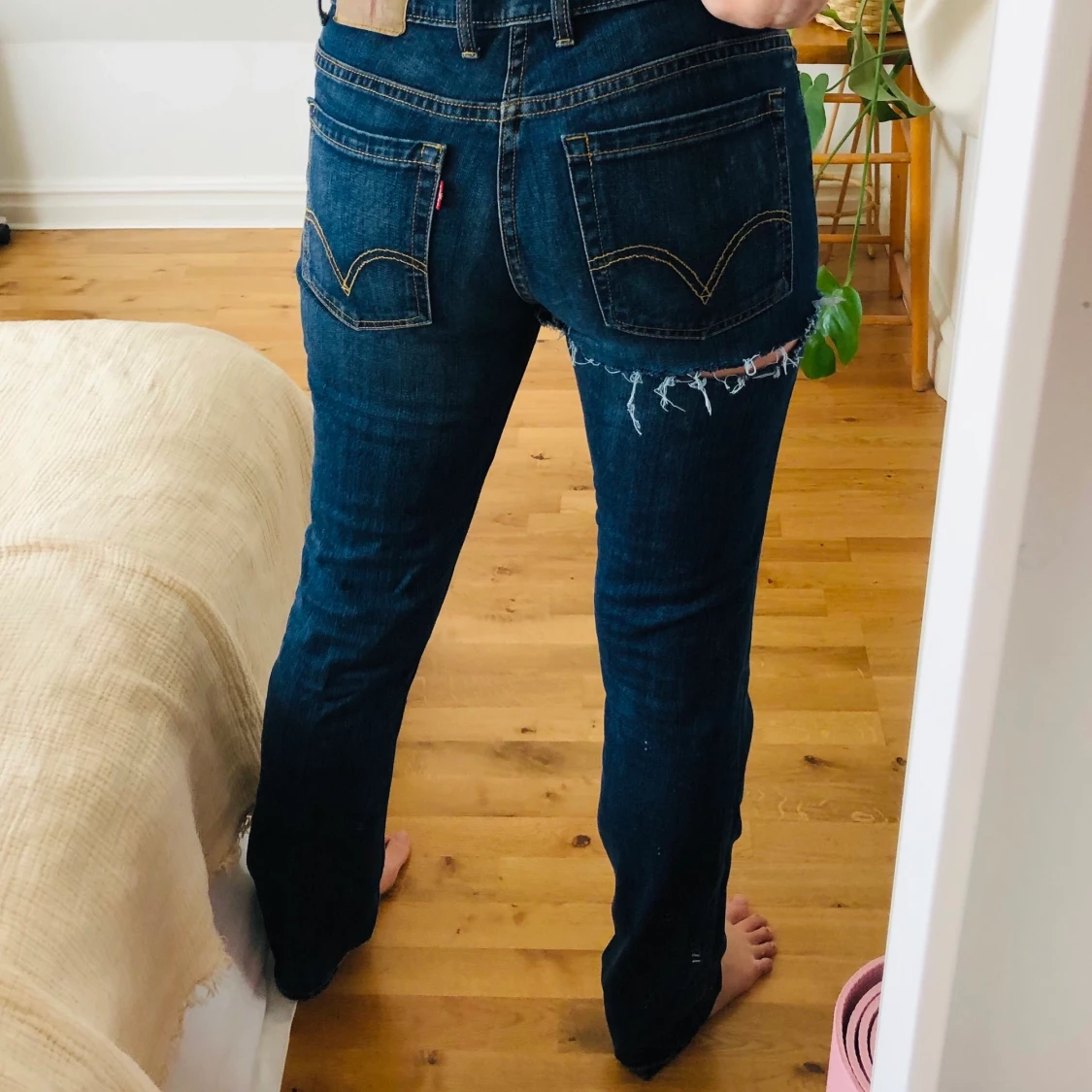 Levis jeans med hål - 90