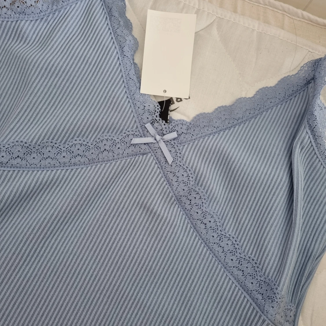 Ljusblå ribbad klänning - 90