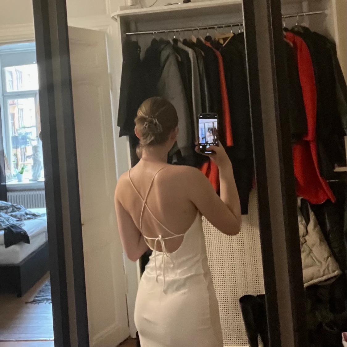 Na-kd satinklänning  - 91