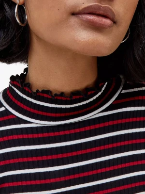 Randig tröja asos - Tröja från Asos storlek 34, Ibra skick.