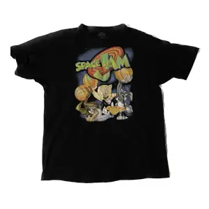  -rare vintage space jam graphic tee  -size: xl (fits like large)