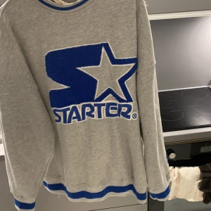 Snygg tröja  - Från Pull&bear. Storlek s