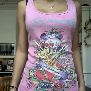 Edhardy linne - En av mina favorit linnen! Säljer för att jag behöver pengar så det är lite intressekoll! Bra skick inte hål eller något sånt!