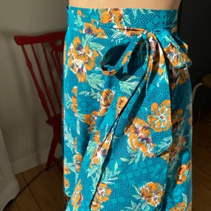 Kjol - Kjol från indiska. Frakt ingår i priset och jag tar endast Swish :)