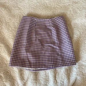 kjol otherstories  - kjol från otherstories, använd någon enstaka gång, mkt bra skick