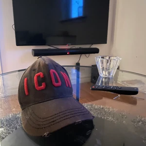 dsquared2 keps - One Size nypris 1300 kr 