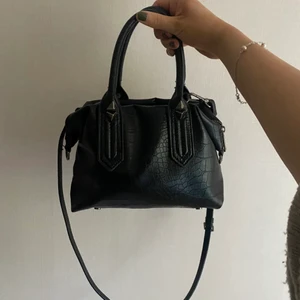 Zara väska - Helt oanvänd väska från zara