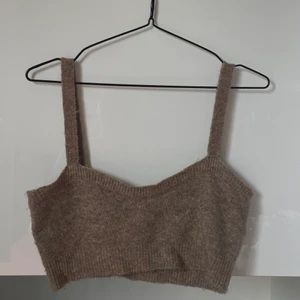 Topp - ”Ull” topp frpn zara knappt använd, sticks inte💓💓