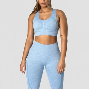 Iciw set - Set från icaniwill i storlek S. Modellen heter rush seamless i färgen powder blue melange. Helt oanvända med lapparna kvar. Tightsen har scrunch i rumpan. Nypris tights 799. Nypris sportbh 499. Tightsen är slutsålda på hemsidan. Pris kan diskuteras.