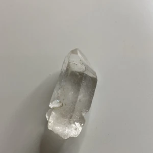 Kristaller - Behöver rensa ut lite, man kan köpa alla för 500 kr men också bara köpa enstaka om man vill. Skriv mer för pris 