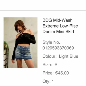 Helt ny jeanskjol från irban outfitters - Helt ny, aldrig använt, 150kr om du kan mötas upp västra skogen, 200kr om den ska fraktas. Som ni ser köpte jag den för 45€ så har ändå sänkt priset mycket!