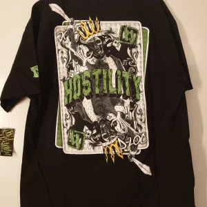 Hostility Tshirt - Hostility Tshirt snygg med tryck