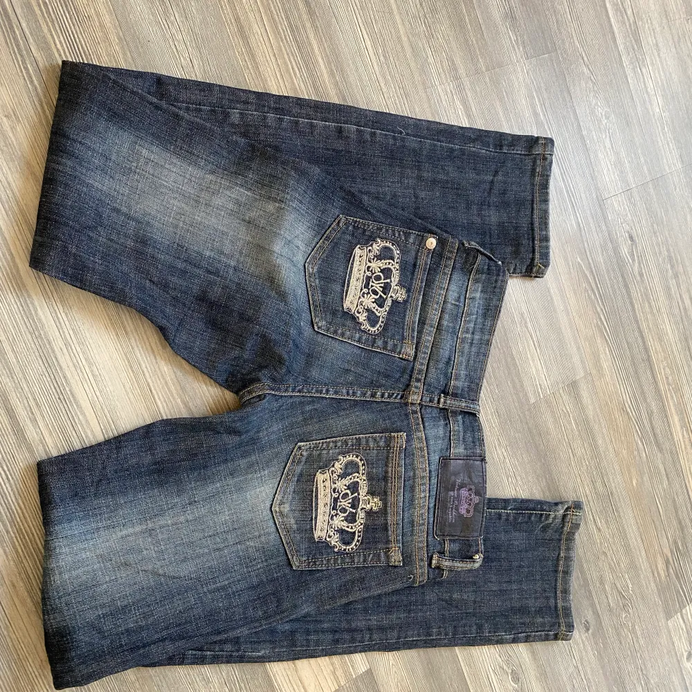 Vintage Victoria Beckham jeans 😍❤️ storlek 26 och passar nog som en xs- S. Straight leg. Jeans & Byxor.
