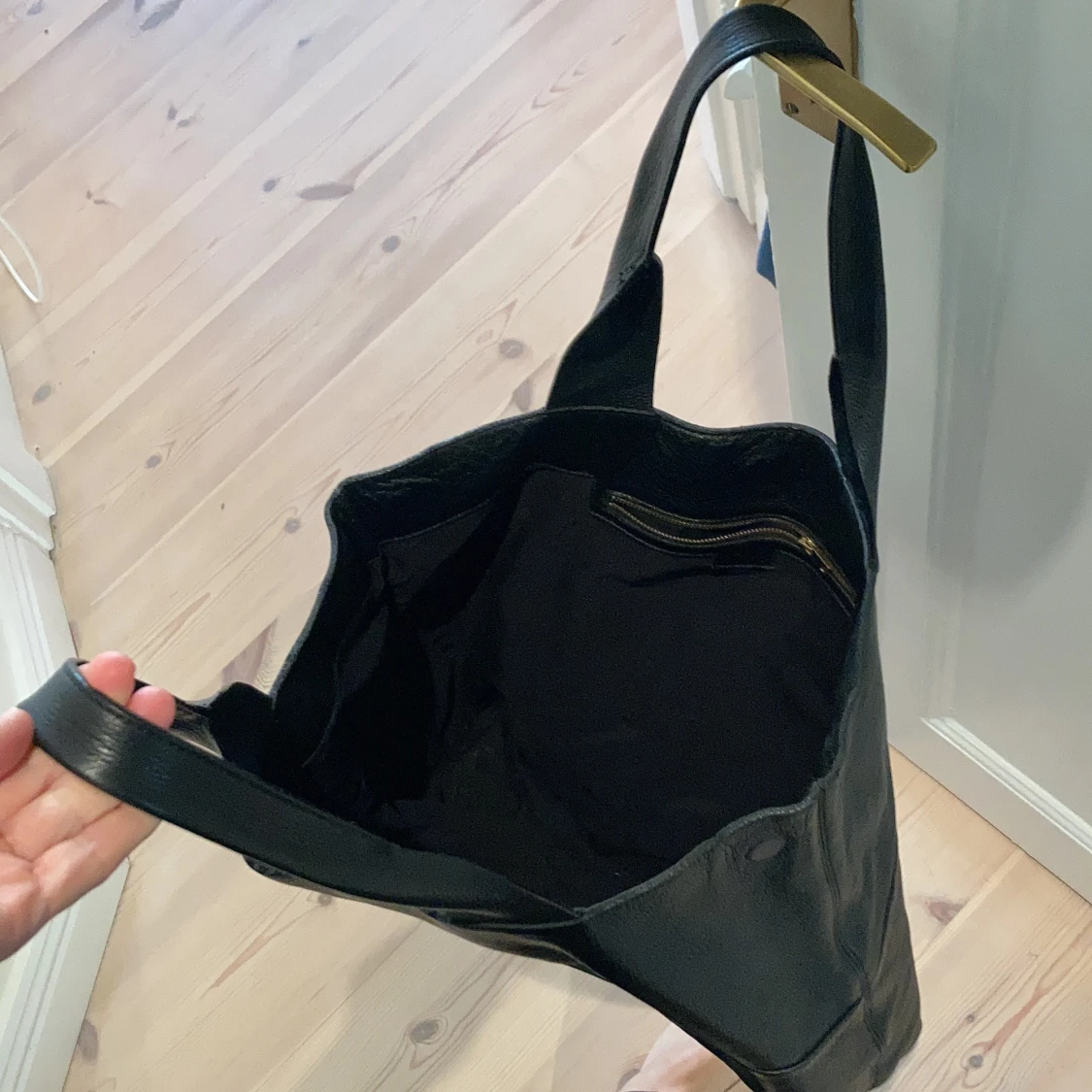 Lädertote från COS - 91