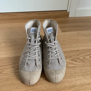 Weekday Novesta High-top sneakers - Strl 44 EU Beige Ingen box