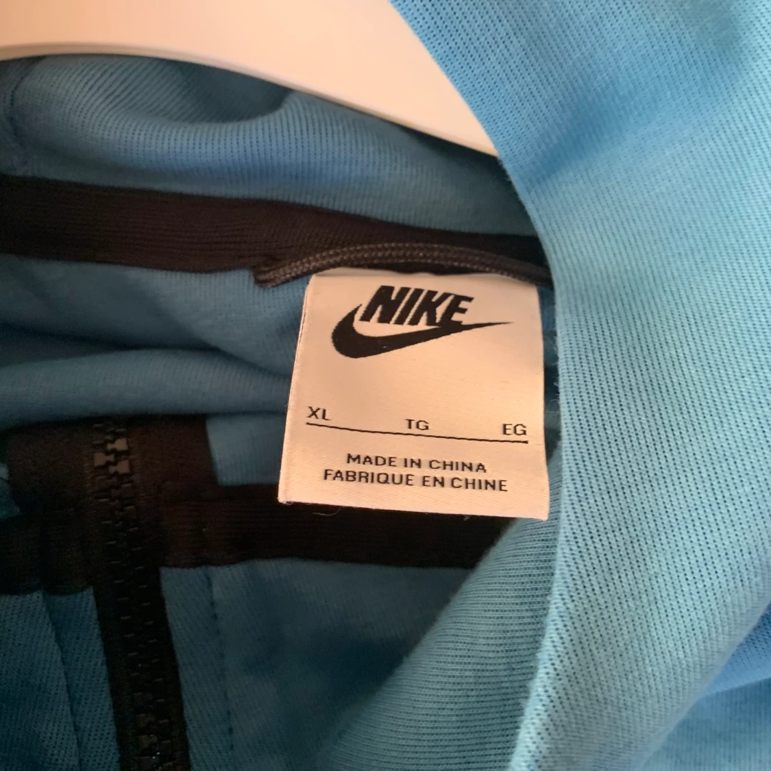 Nike tech fleece tröja 