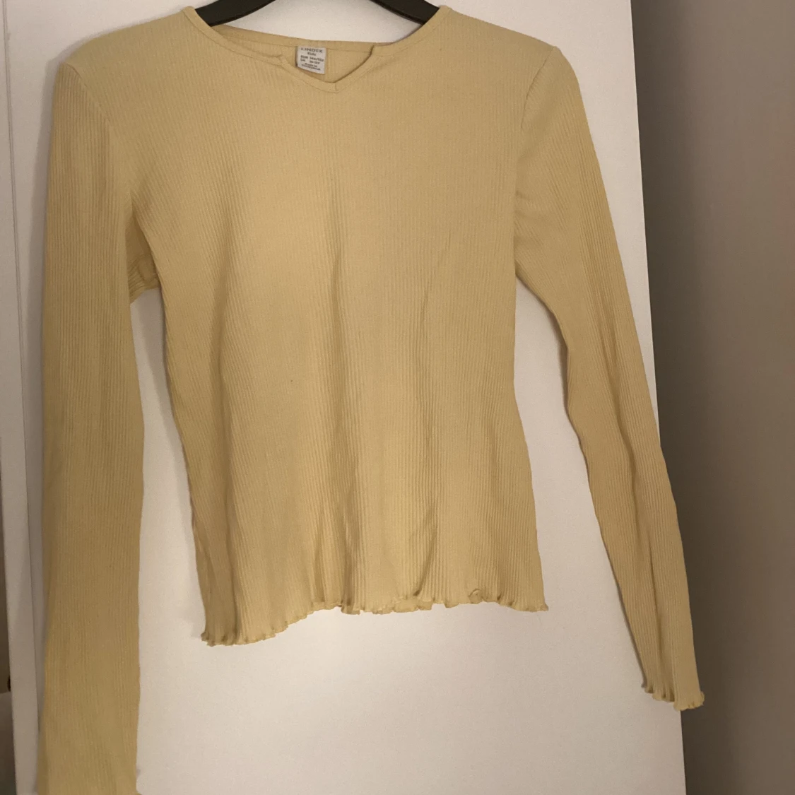 Säljer en jättefin tröja  - 91