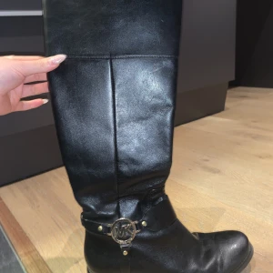 Michael Kors Stövlar - Äkta Michael Kors stövlar i storlek 37-38
