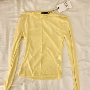 Mesh-topp - Gul mesh-topp från Zara som jag aldrig använt!