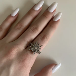 Silver ring  - 10kr+ frakt! aldrig använd 