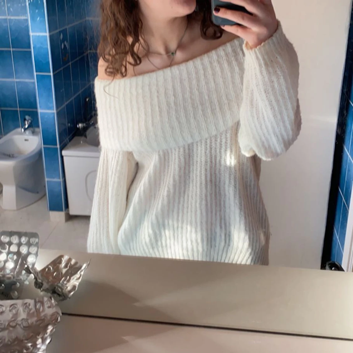 Off shoulder tröja 