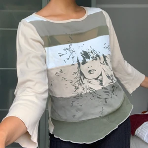 Vintage Tröja - En ascool vintage tröja från Kappahl i storlek 42-44. Har ett fint tryck på framsidan och är i bra skick. 