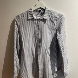 Skjorta  - Skjorta 💙💙