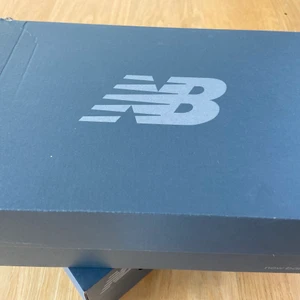 Nya new balance skor - Råkade köpa för många par, de är helt nya och oanvända. Har i storlek 41 och storlek 40. Passar även mig som har storlek 39 i vanliga fall💓