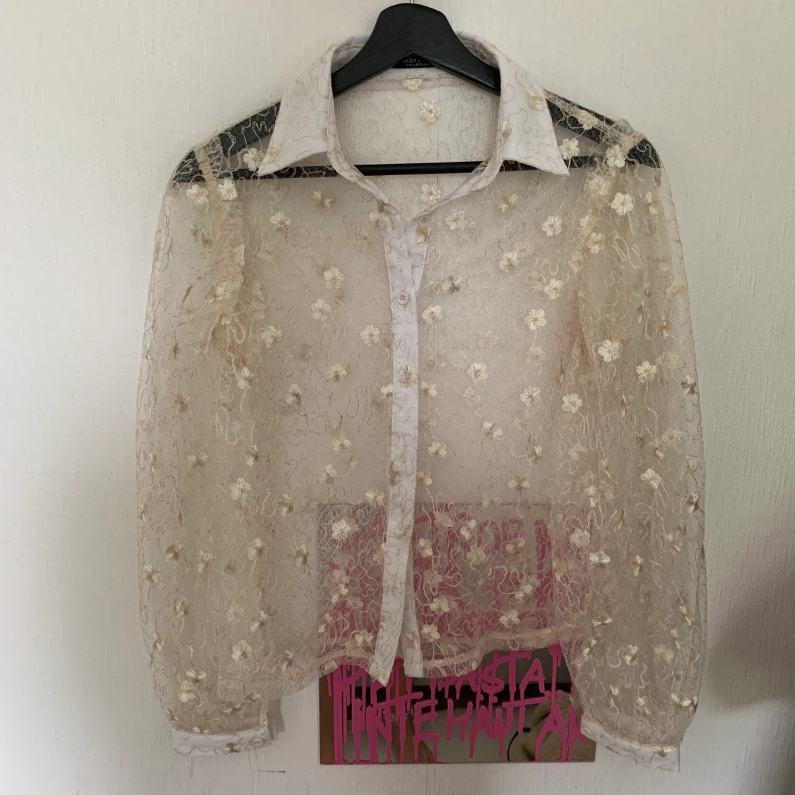 Skjorta blommigt mönster 