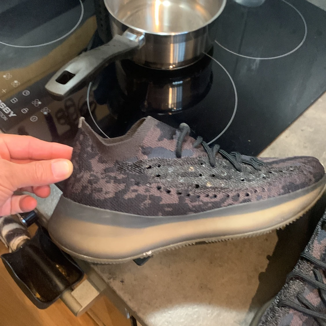 Adidas YEEZY Boost 380 - 90