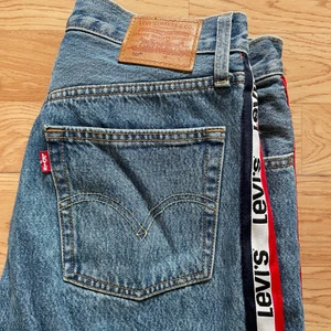 Levis jeans  - Supersnygga och sköna jeans från Levis! 501 