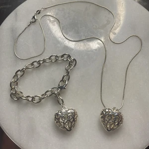 Armband x halsband  - 100kr silver 