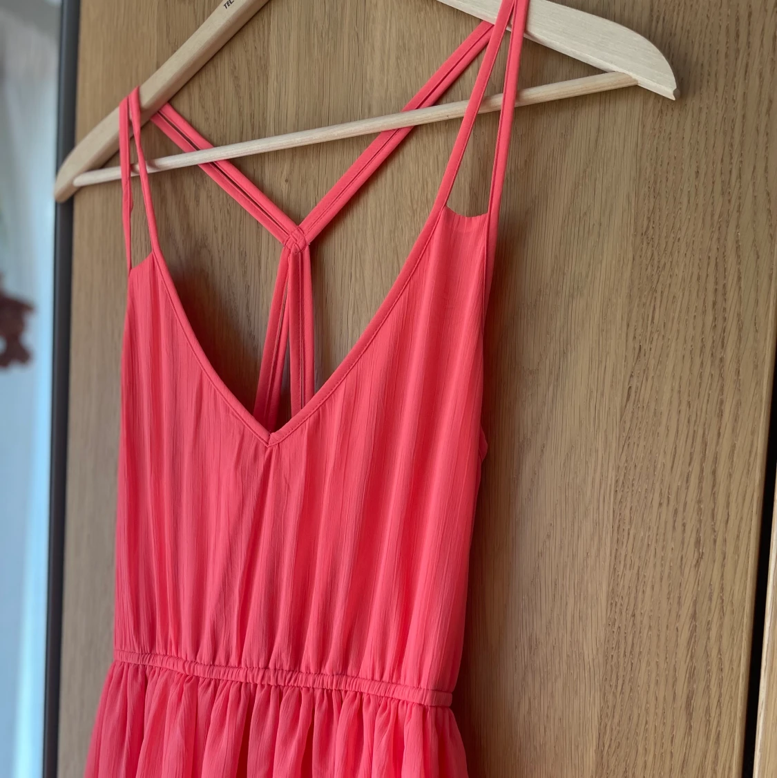 Festklänning i fin persikafärg  - 90