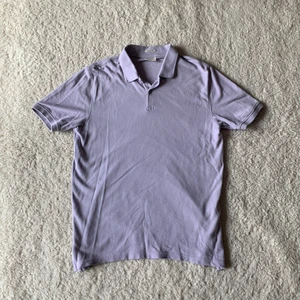 East West Piké - Inköpt förra sommaren från brothers, använd fåtal gånger, skick 7/10, storlek M. Normal passform. Säljer pga att jag inte använder. 