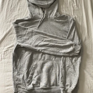 Hoddie  - Hoddie ifrån Hm. Storlek S.