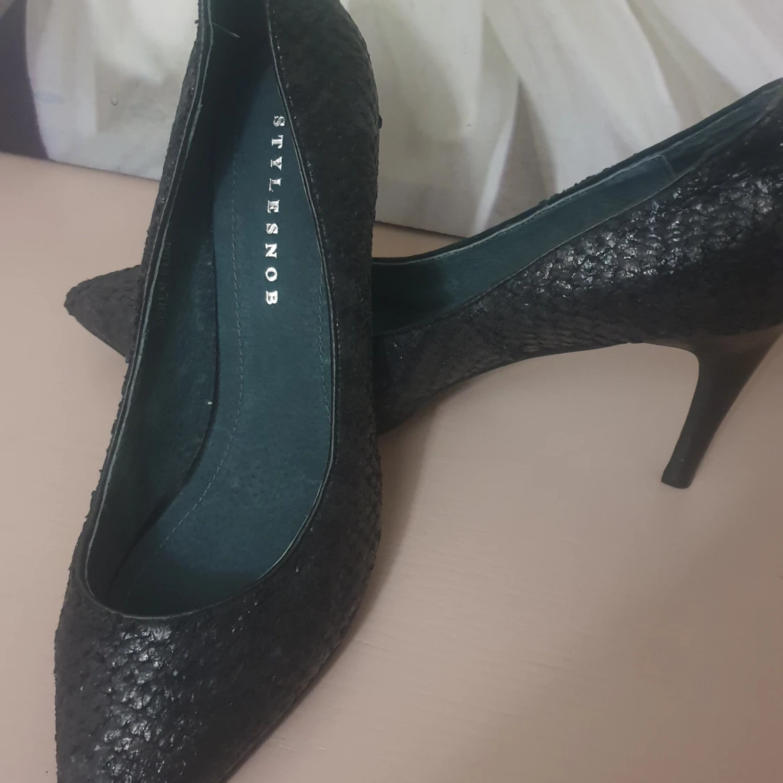 Nya klackskor storlek 40 - 91