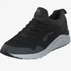 Ett par snygga sköna bagheera sneakers i storlek 41.  Oanvända, endast provade.  Dash är en sportig och luftig sneaker med mycket dämpning.