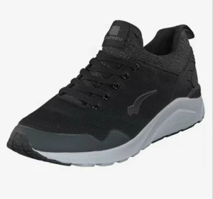 Bagheera sneakers. Oanvända - Ett par snygga sköna bagheera sneakers i storlek 41.  Oanvända, endast provade.  Dash är en sportig och luftig sneaker med mycket dämpning.