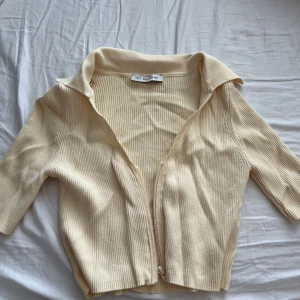 Blus - Fin sommar blus. Priset är exklusive frakt. 