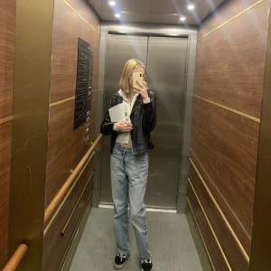 Zara jeans - Säljer dessa supersnygga jeans från zara! De är använda men i bra skick 💞