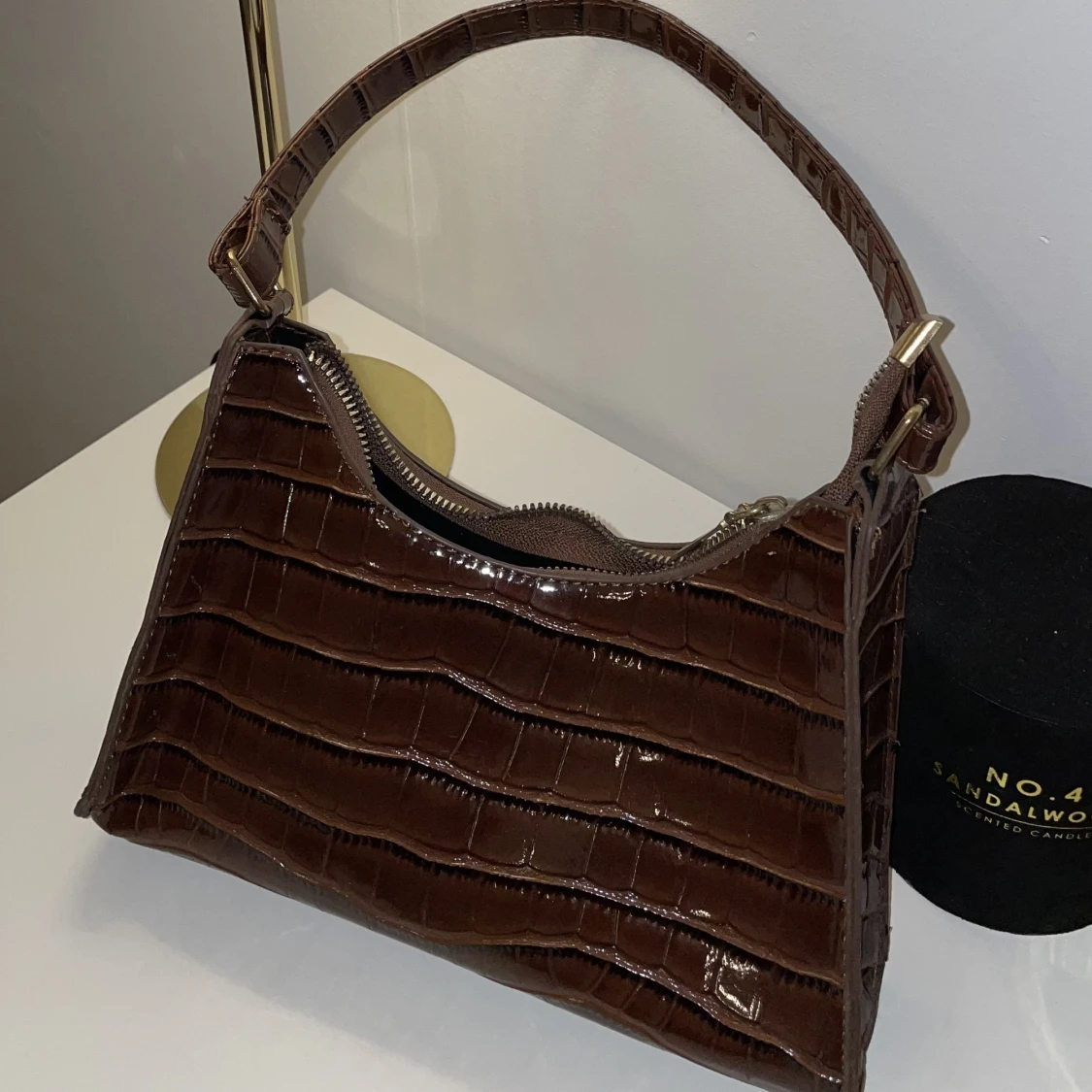 Brun axelväska  - 90